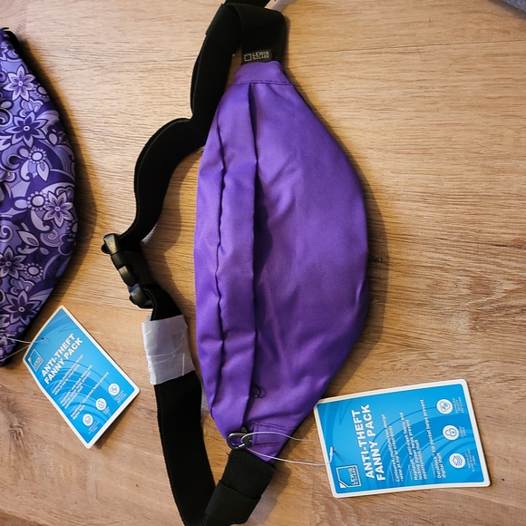 Set of 2 fanny packs - Picture 2 of 7